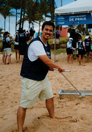 movimento organiza mutiroes de limpeza de praias em lauro de freitas