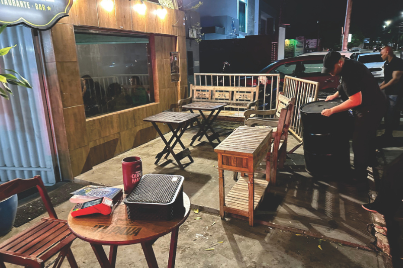 prefeitura de lauro de freitas realiza fiscalizacoes pela cidade para coibir irregularidades em restaurantes