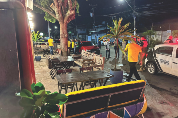 prefeitura de lauro de freitas realiza fiscalizacoes pela cidade para coibir irregularidades em restaurantes