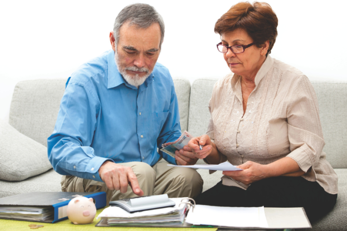 Advogado Eddie Parish de Lauro de Freitas dá dicas para aposentados Milhares de aposentados e pensionistas ainda não sabem que por terem o diagnóstico de doenças graves estão isentos de pagar o imposto de renda, conforme a Lei 7.713/1988.