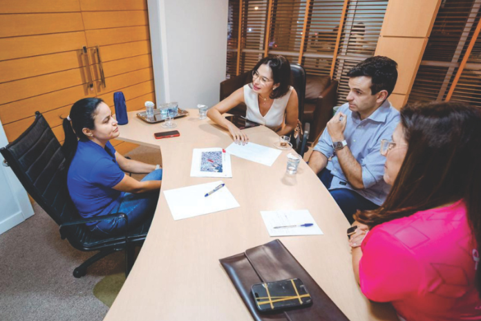 Recorte CAPA VILAS MAGAZINE - 2025-11-03T160809.877