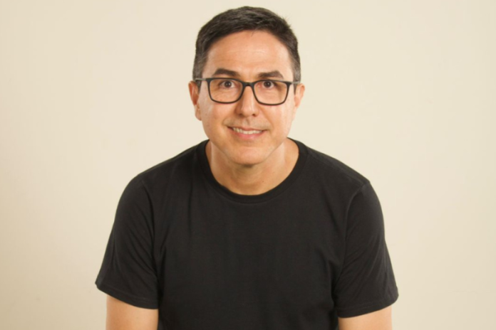 O jornalista e estrategista político Paulo Maneira livro sobre estrategia politica pode ser diferencial para campanha 2026