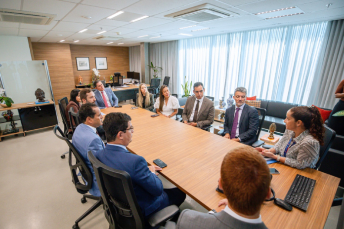 lauro de freitas amplia parceria com o judiciario