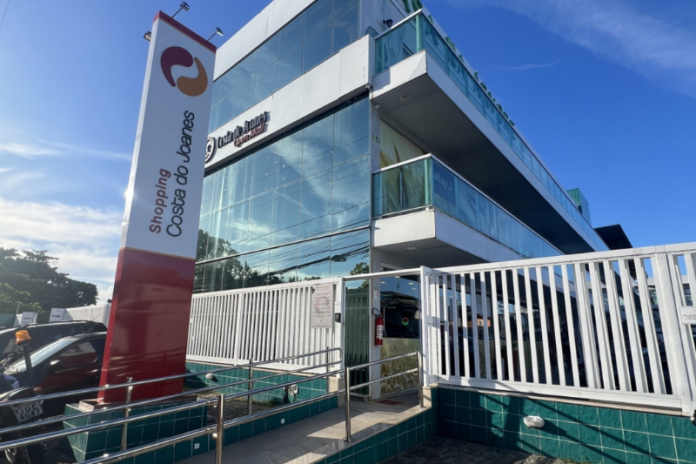 shopping funciona desde 2021 em buraquinho