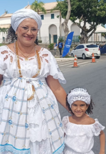 lauro de freitas comemora 64 anos com desfile civico com a participacao de estudantes e grupos culturais